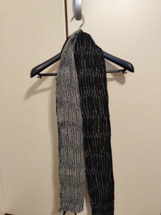 Sciarpa bicolore nero e argento