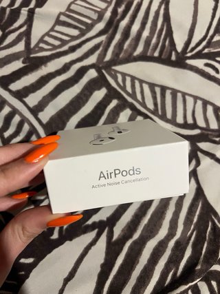 Scatola Airpods 4 ANC