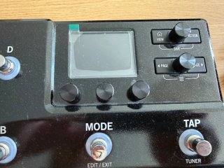Line 6 HX Stomp XL Pedalera Multiefectos + DVD IR