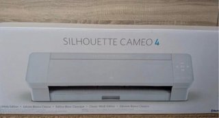 Silhouette Cameo 4
