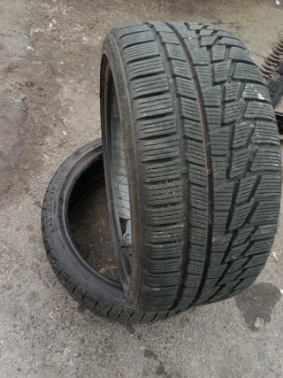 Neumático 235/35 R19