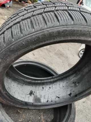 Neumático 235/35 R19