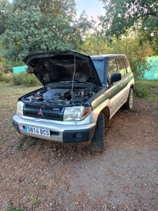 Mitsubishi Montero 2000