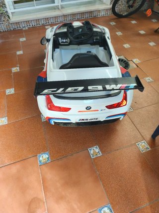 Coche eléctrico BMW M6 GT3 niño