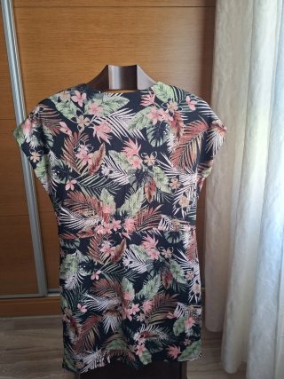 Vestido estampado tropical