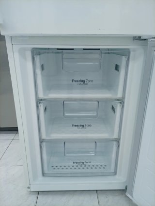 NEVERA MARCA LG