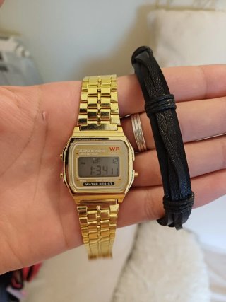 Orologio dorato digitale WR