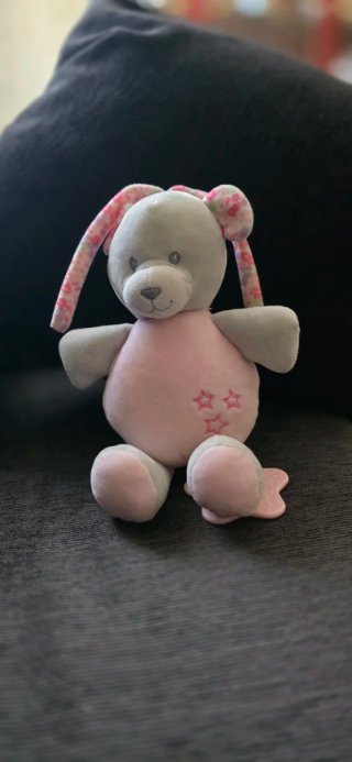 Osito musical rosa y gris