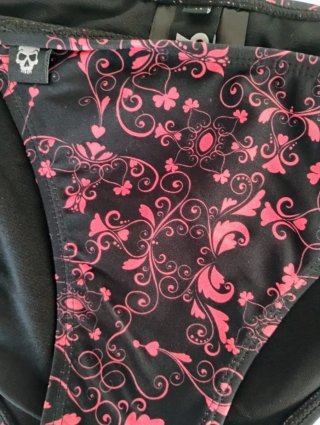 Slip bikini nero fantasia astratta M
