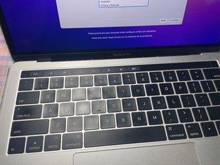 MacBook Pro Apple 12.7.6 gris  Mac Os Monterrey