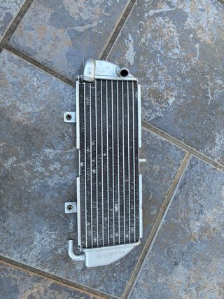 Radiador Yamaha Jog RR (Lote 2)
