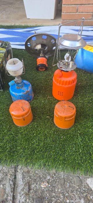 Tienda de campaña y accesorios camping