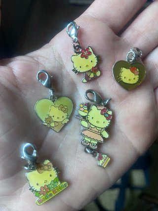 Bracciale Hello Kitty con 5 ciondoli