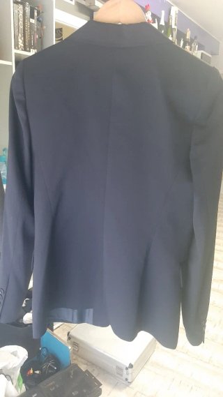 5 chaquetas EASY WEAR Chaquetas Negras y una gris