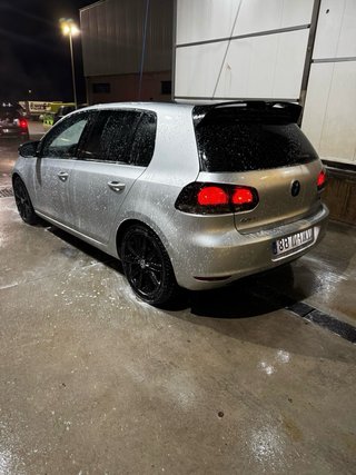 Volkswagen Golf VI