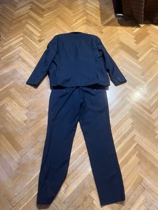 Traje azul Formula Joven