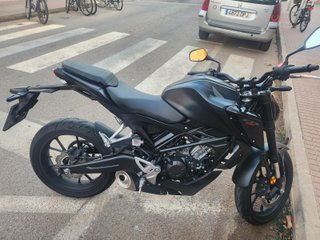 Honda CB 125R 2023 Negra