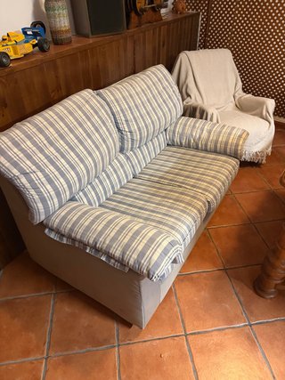 Sofá 2 plazas tela beige y azul