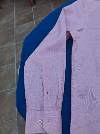 Camisa  T XL. Medidas en descripción