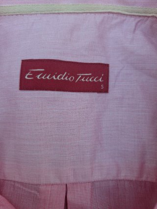 Camisa  T XL. Medidas en descripción