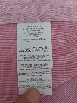 Camisa  T XL. Medidas en descripción