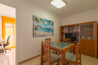 HABITACIÓN AMPLIA Y LUMINOSA CON ACCESO A PISCINA