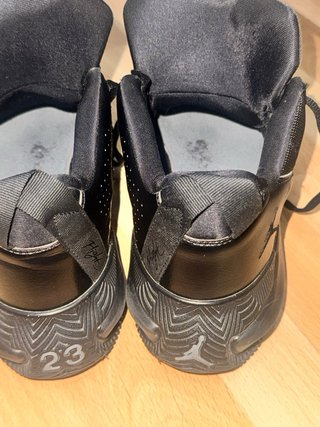 Zapatillas Jordan Negras Talla 43
