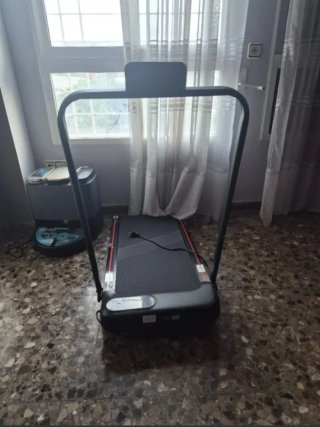 Cinta de correr nueva 75€