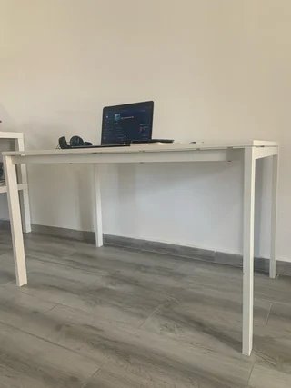 Mesa escritorio IKEA Vihals Blanca