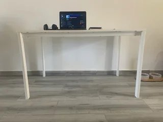 Mesa escritorio IKEA Vihals Blanca