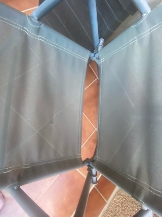 Mesa y 4 Sillas de Jardín