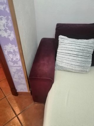 Sofá Chaiselongue Burdeos, es bastante cómodo