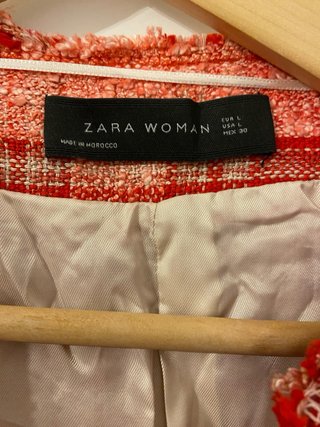 Chaqueta Zara Roja con Volantes