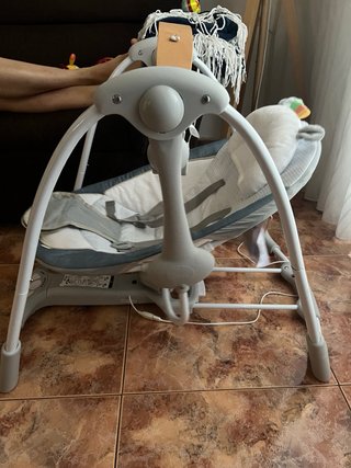 Mecedora nueva para bebé