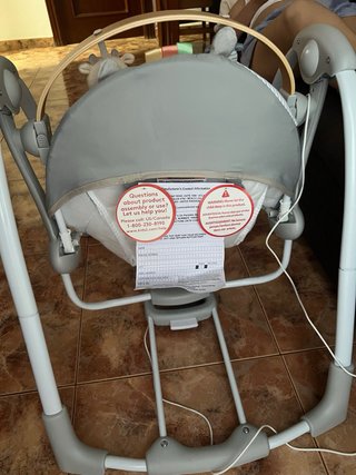 Mecedora nueva para bebé