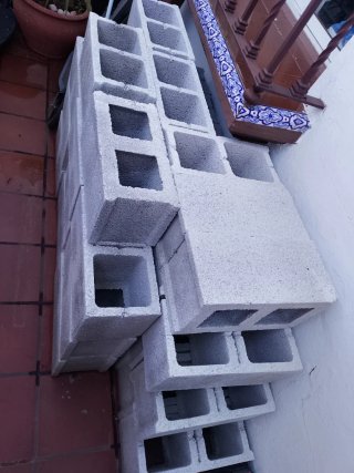 40 Bloques de hormigón