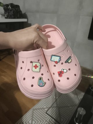 Zuecos Rosas Talla 38 con Jibbitz