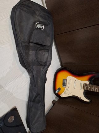 Guitarra Eléctrica