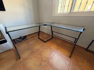 Mesa de escritorio cristal y metal