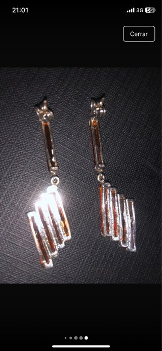 Pendientes de plata con detalles naranjas