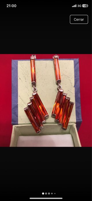 Pendientes de plata con detalles naranjas