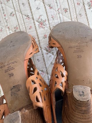 Sandalias de piel marrón talla 39