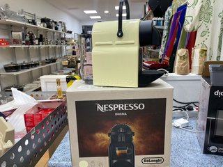 Cafetera Nespresso Inissia Blanca