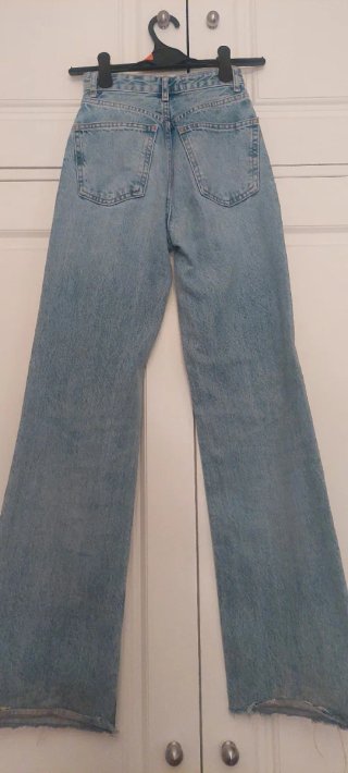 Pantalones vaqueros Zara Talla 32