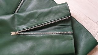 Cazadora de piel verde