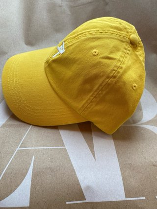 Cappello Zara Benito Antonio / Bad Bunny Giallo