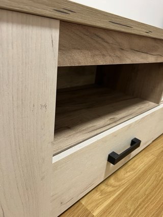 Mueble bajo TV madera y beige