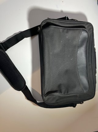Maletín para portátil negro