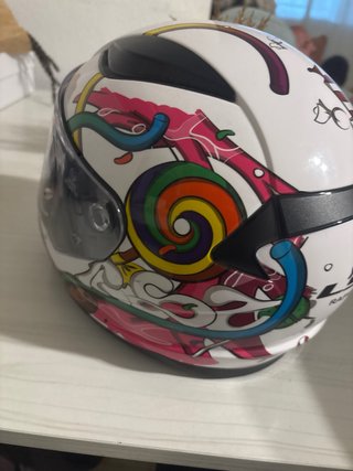 Casco LS2 blanco con diseño