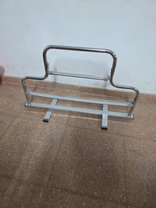 Soporte para papel de regalo